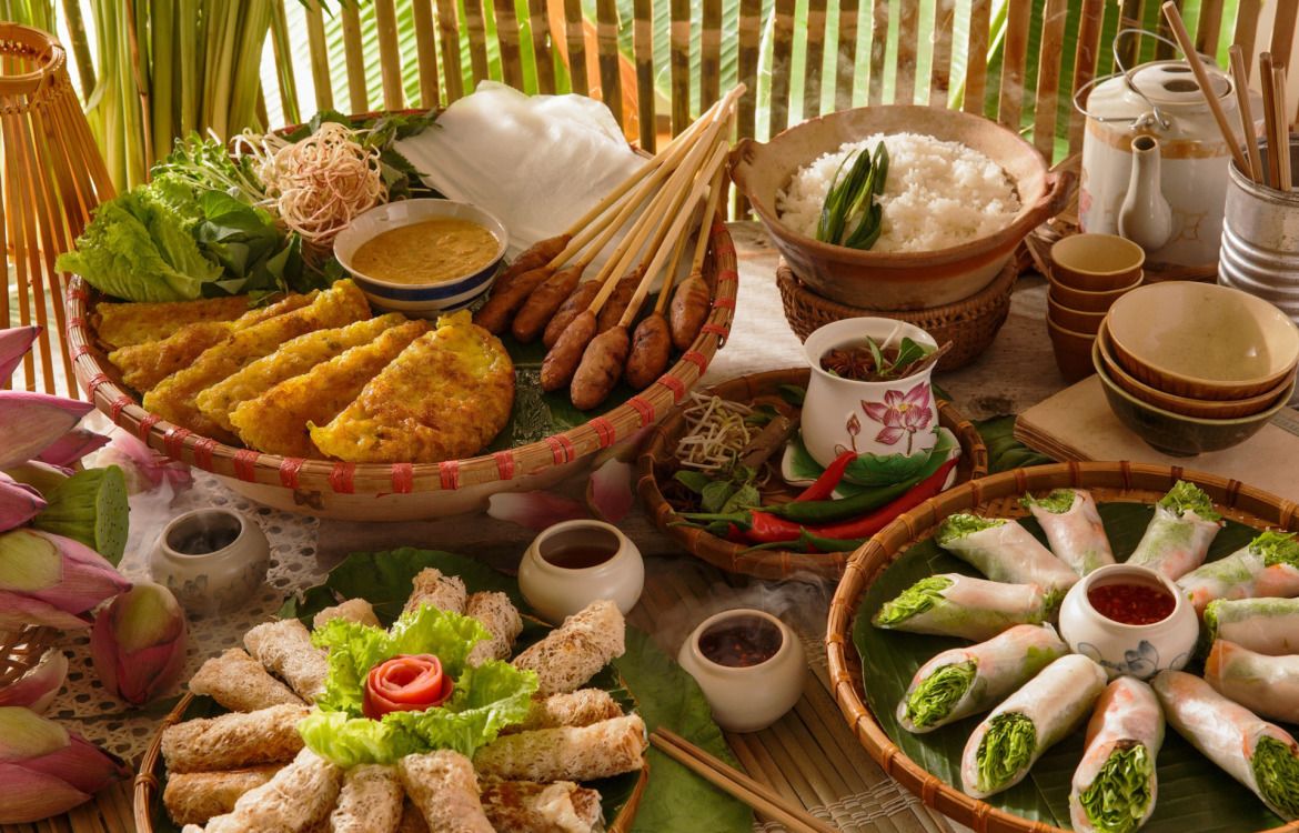 Ăn gì ở Đà Nẵng? Bản đồ món ngon và khu ẩm thực
