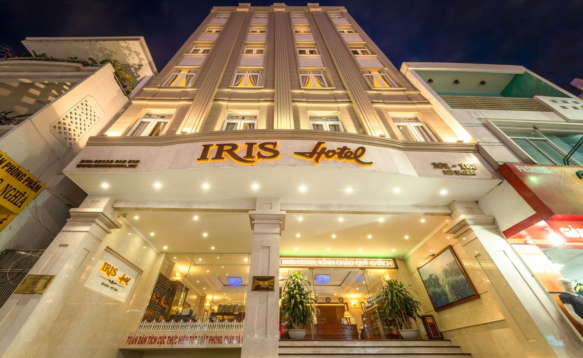 Khách sạn Iris Đà Nẵng chi tiết từ vị trí đến phòng nghỉ