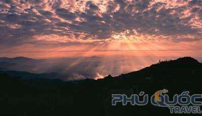 Bà Nà đón những tia nắng đầu tiên