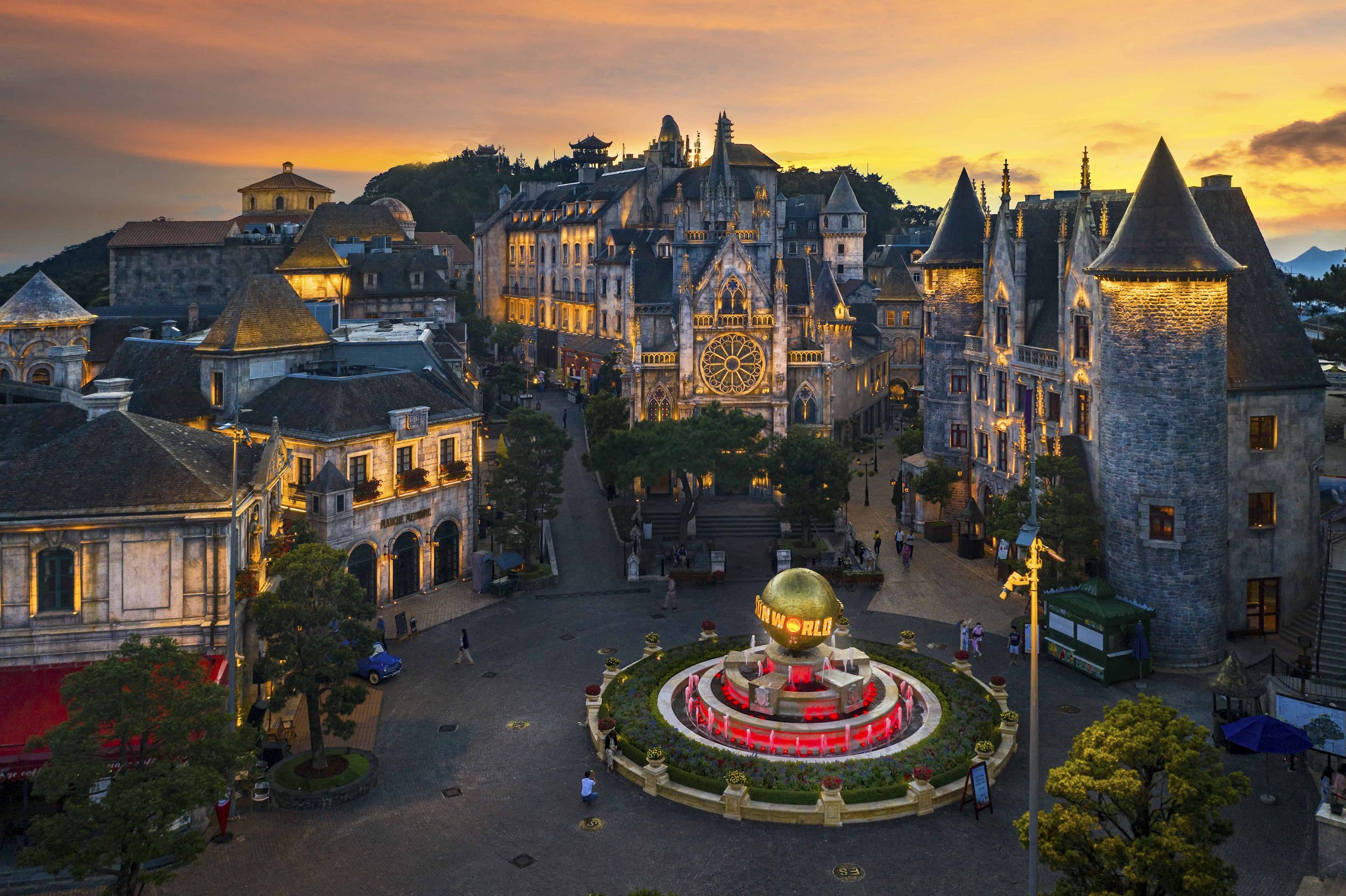 Nghỉ đêm trên Bà Nà Hills có gì thú vị?