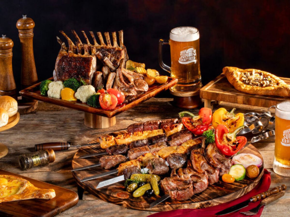 Nhà hàng Beer Plaza Bà Nà Hills: thực đơn và giá tham khảo