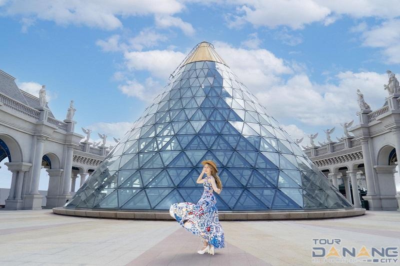 Quảng trường Nhật Thực tại Bà Nà Hills