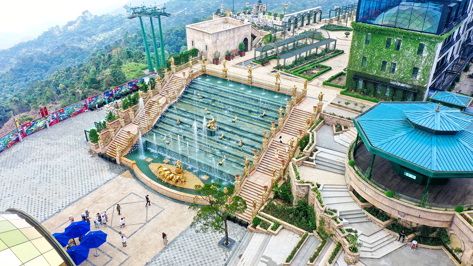 Thác Thần Mặt Trời: địa điểm check-in nổi bật tại Bà Nà