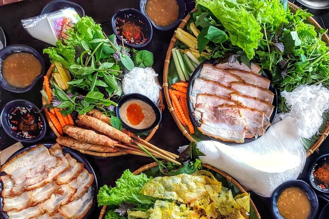 Ăn gì ở Đà Nẵng? Bản đồ món ngon và khu ẩm thực