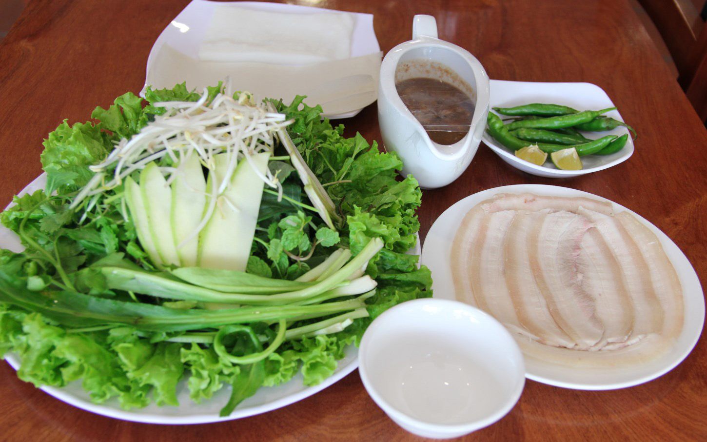 Bánh tráng cuốn thịt heo Đà Nẵng ăn ở đâu?