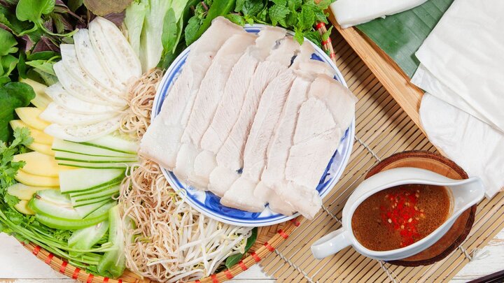 Bánh tráng cuốn thịt heo Đà Nẵng ăn ở đâu?