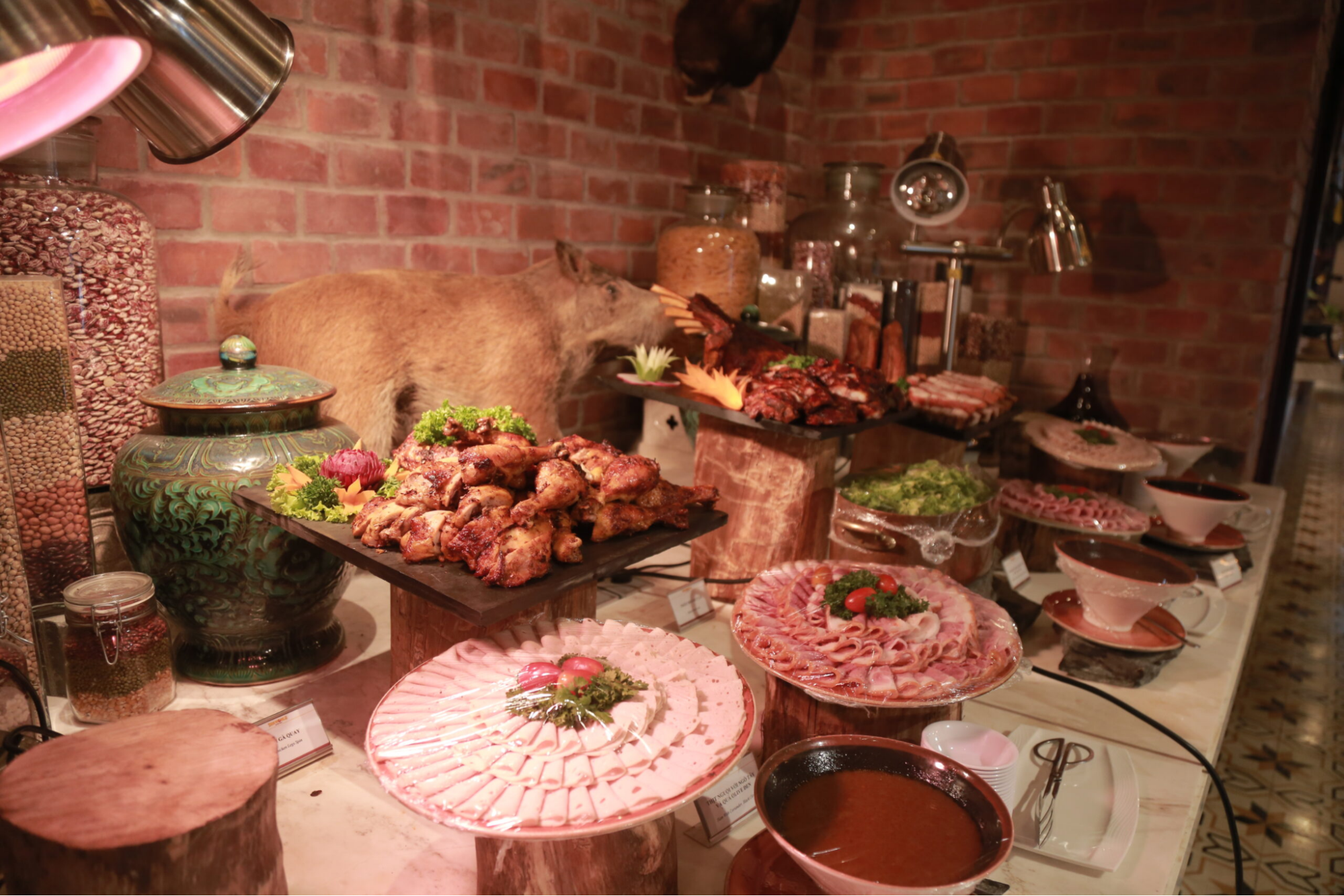 Buffet Bà Nà Hills gồm những món gì?