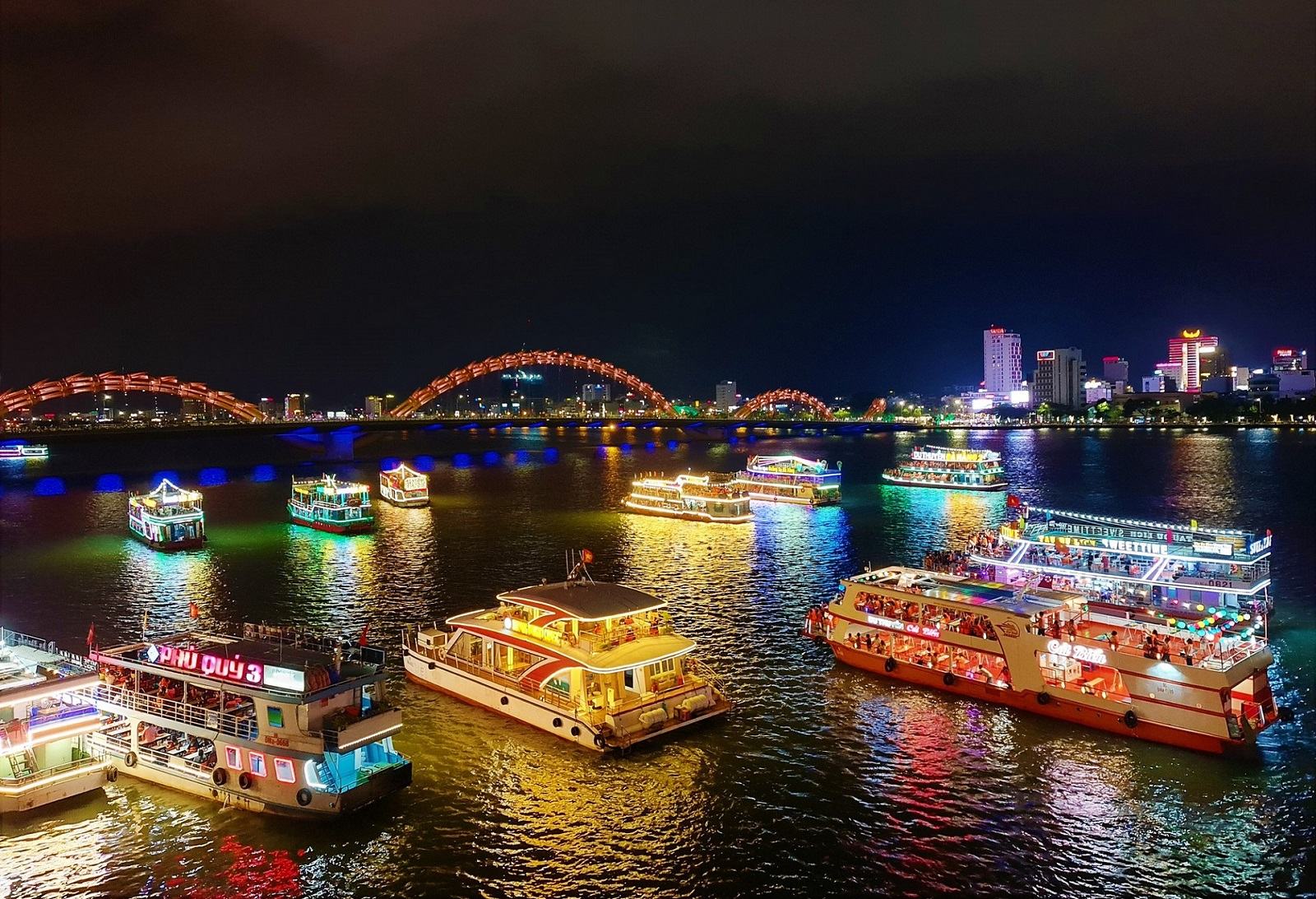 Cầu Sông Hàn quay lúc mấy giờ? Kinh nghiệm xem cầu quay