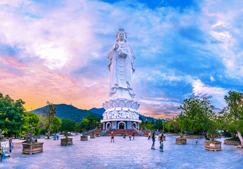 Chùa Linh Ứng Sơn Trà: đường đi và kinh nghiệm tham quan