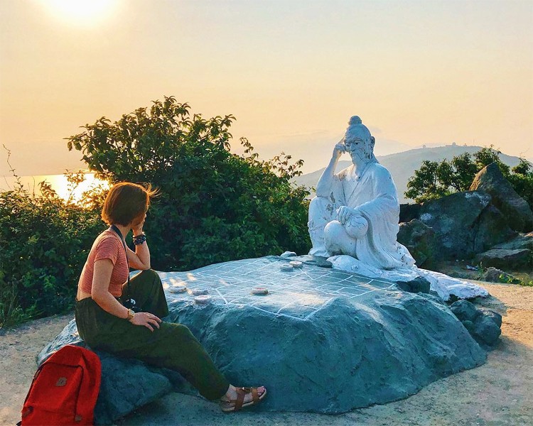 Đỉnh Bàn Cờ Đà Nẵng: đường đi và lưu ý an toàn