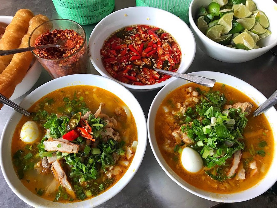 Đồ ăn đêm Đà Nẵng quán mở khuya nên thử