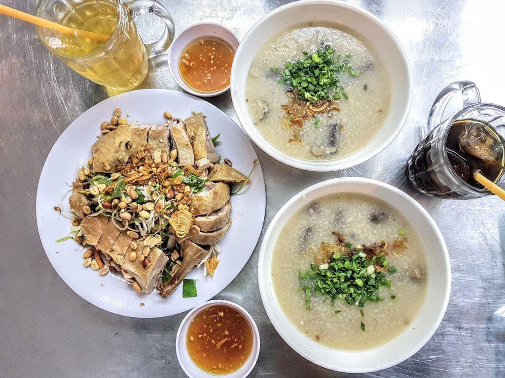 Đồ ăn đêm Đà Nẵng quán mở khuya nên thử