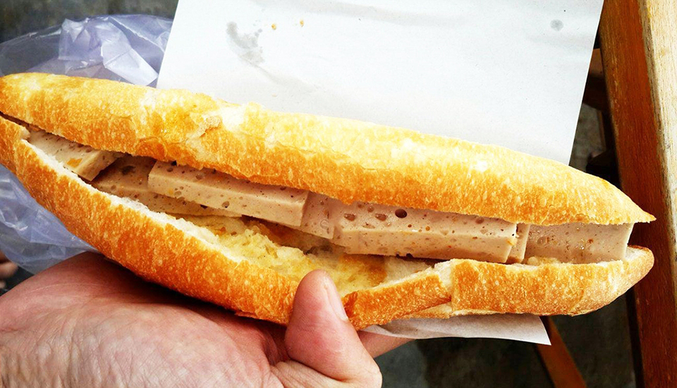 Đồ ăn đêm Đà Nẵng quán mở khuya nên thử