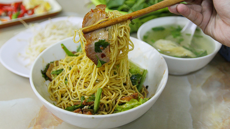 Đồ ăn đêm Đà Nẵng quán mở khuya nên thử