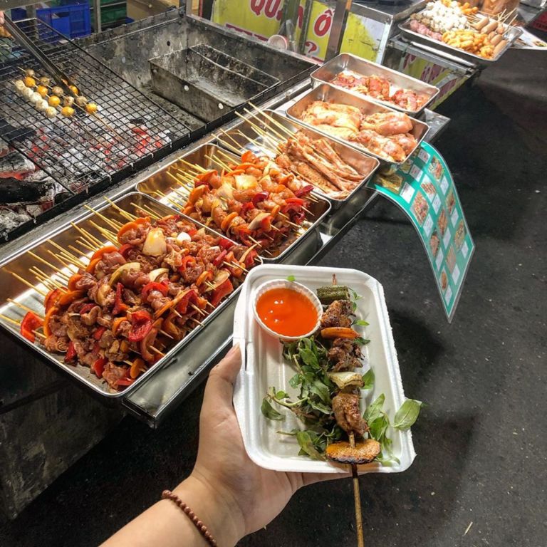 Đồ ăn đêm Đà Nẵng quán mở khuya nên thử