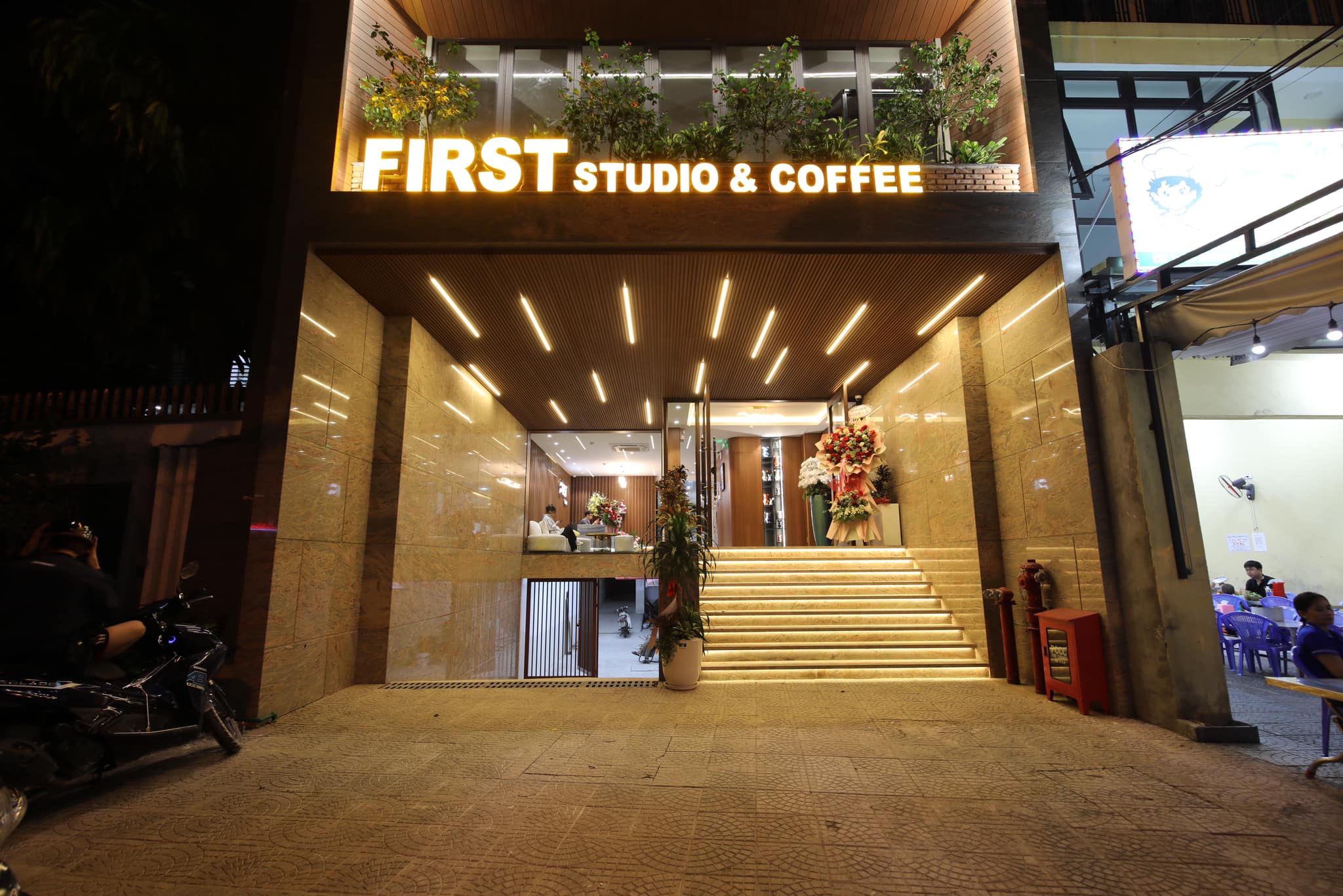 FIRST Studio Hotel Da Nang với phòng có bếp tiện nghi