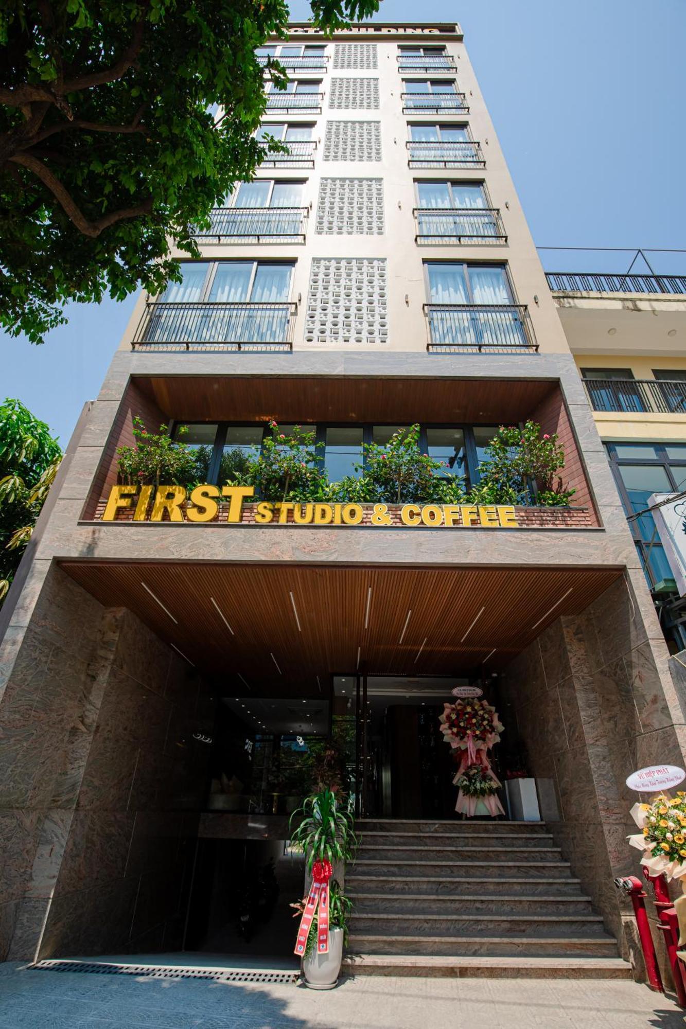 FIRST Studio Hotel Da Nang với phòng có bếp tiện nghi