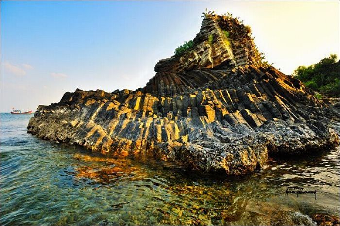 Ghềnh Bàng Đà Nẵng: kinh nghiệm trekking và lặn ngắm san hô