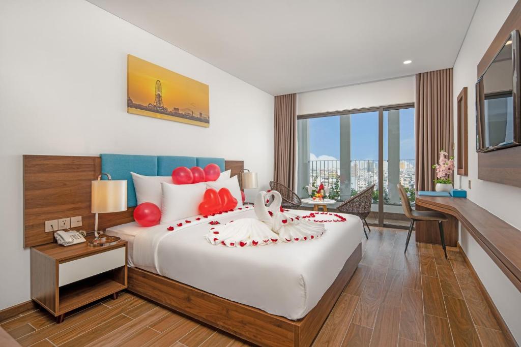 Gold Plaza Hotel Da Nang khách sạn gần phố đi bộ
