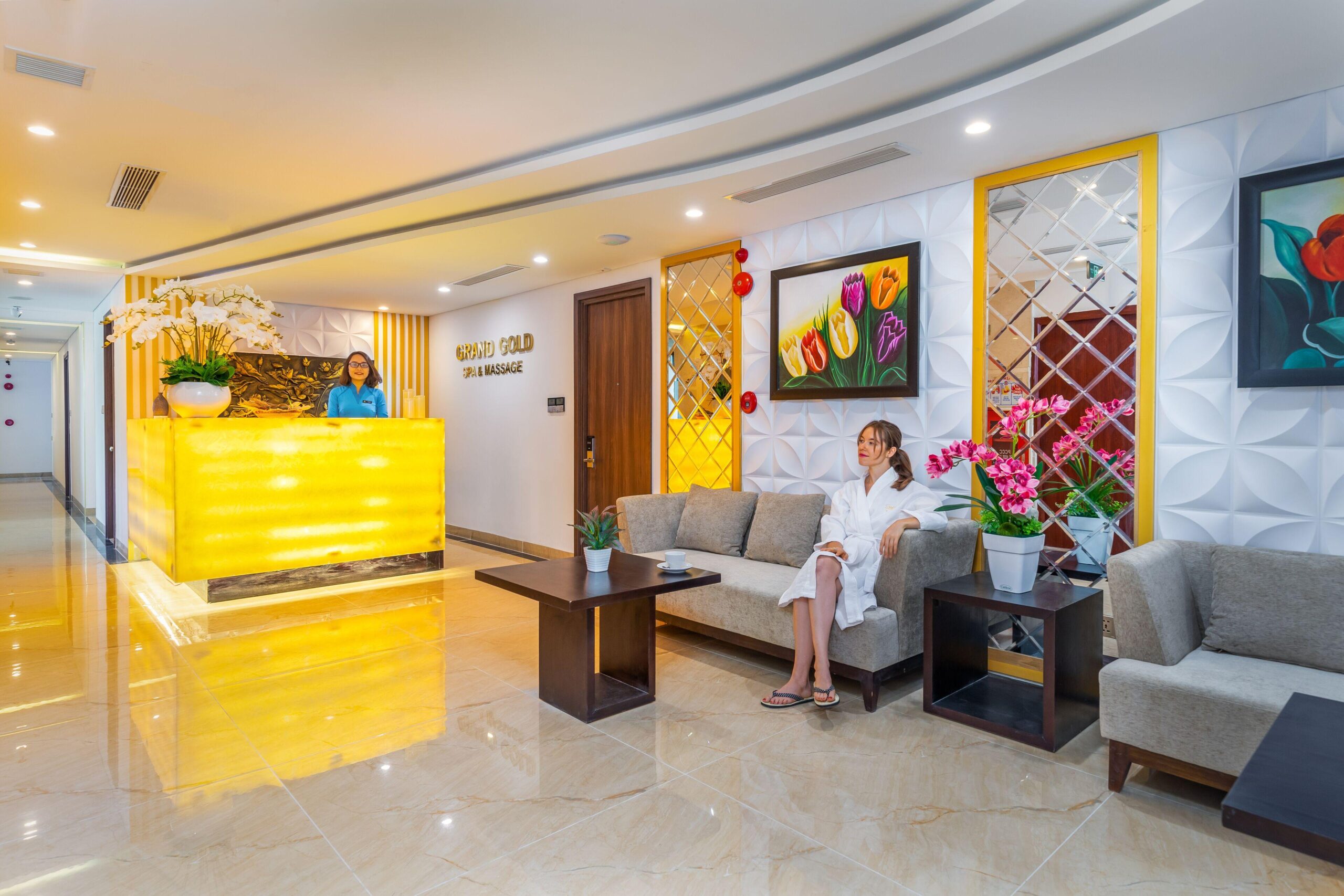 Gold Plaza Hotel Da Nang khách sạn gần phố đi bộ