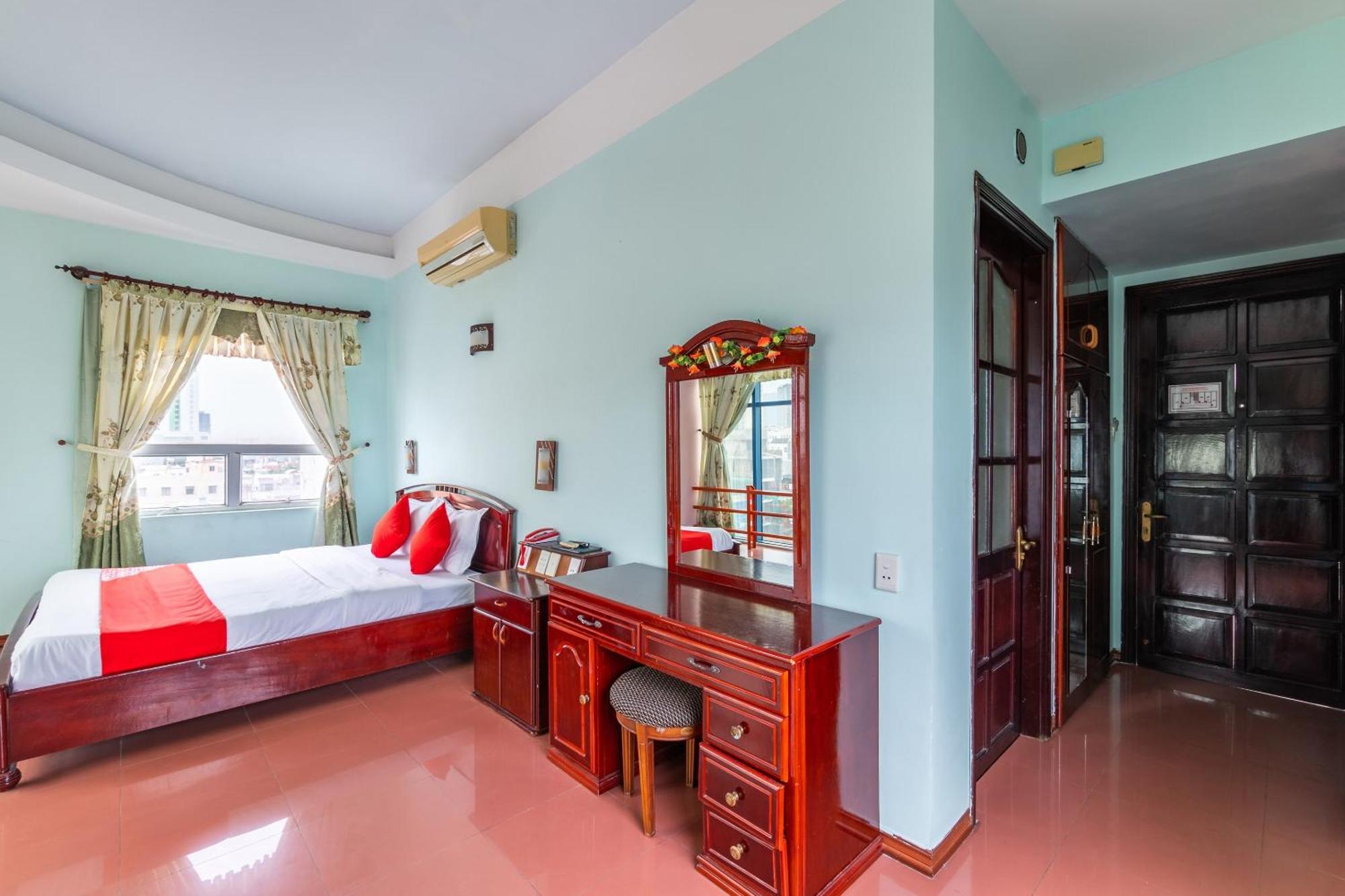 Golden Gate Hotel review chi tiết khách sạn trung tâm Đà Nẵng