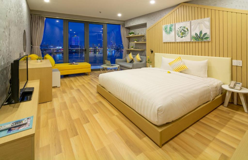 Happy Day Riverside Hotel & Spa Danang review chi tiết