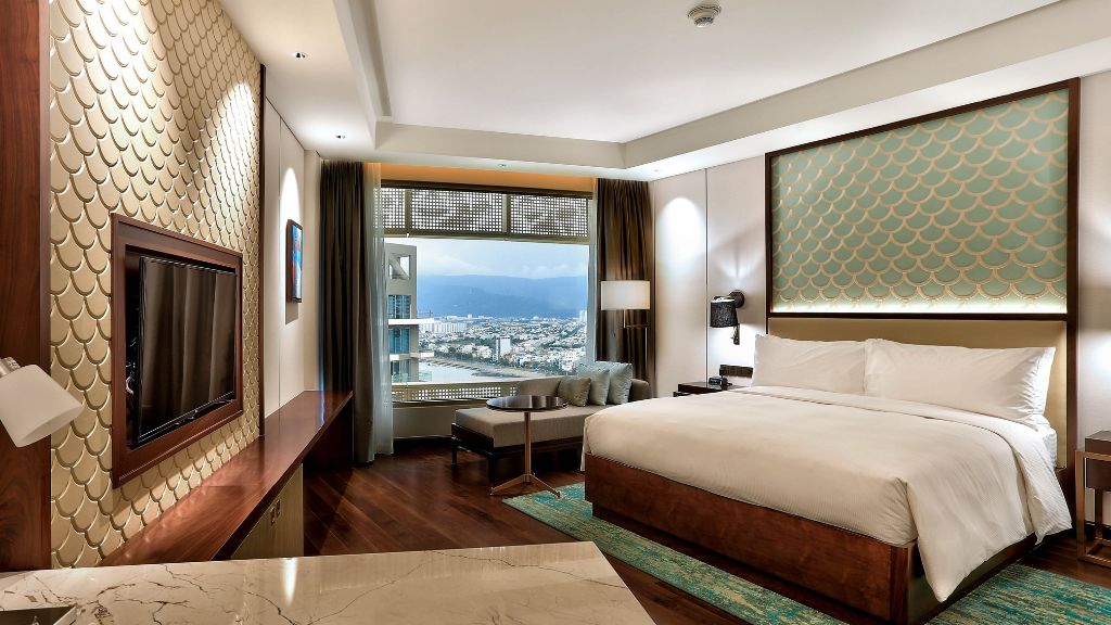 Hilton Đà Nẵng review khách sạn cao cấp bên sông Hàn