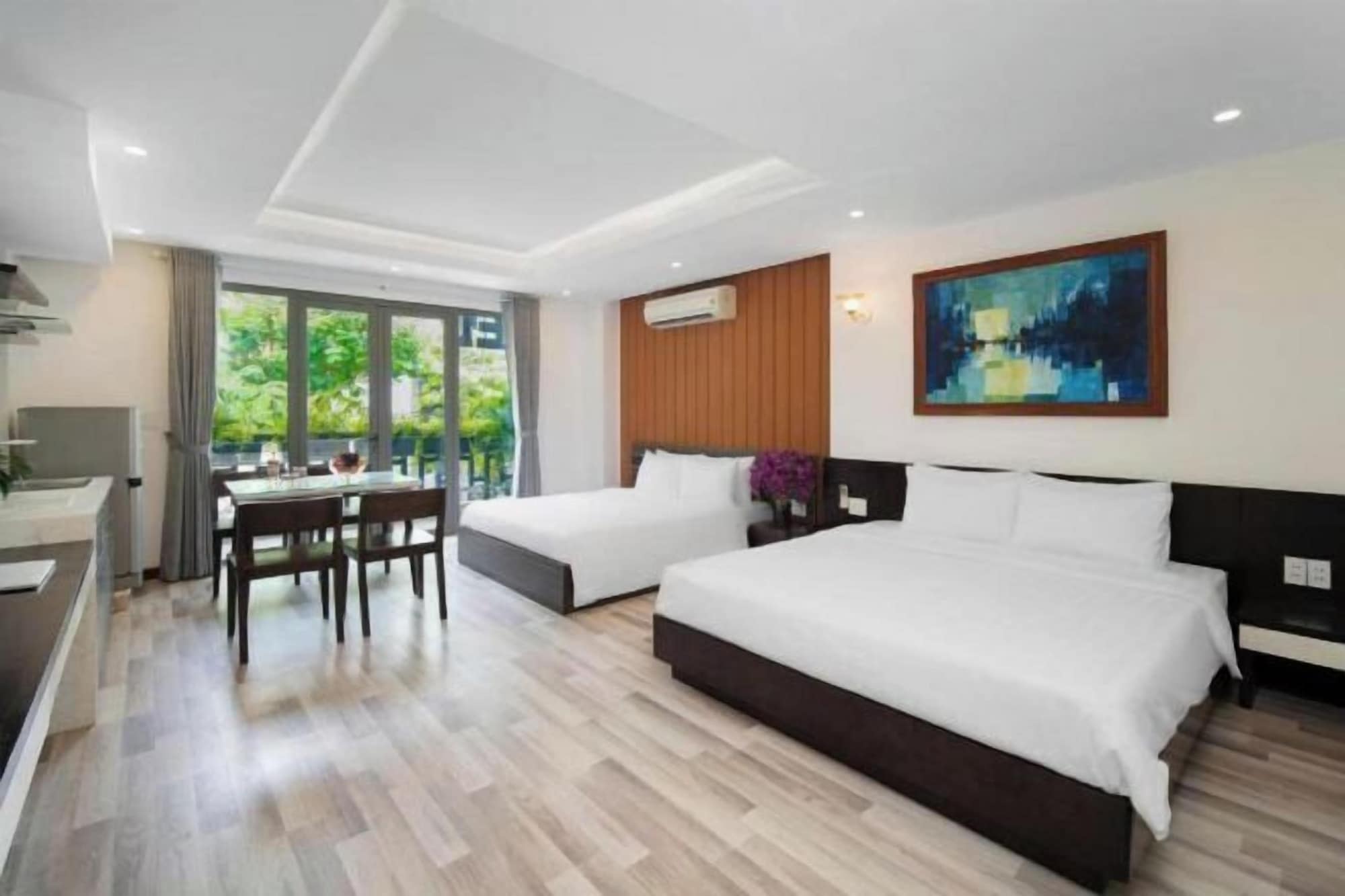 Khách sạn 3 sao gần biển Mỹ Khê giá hợp lý