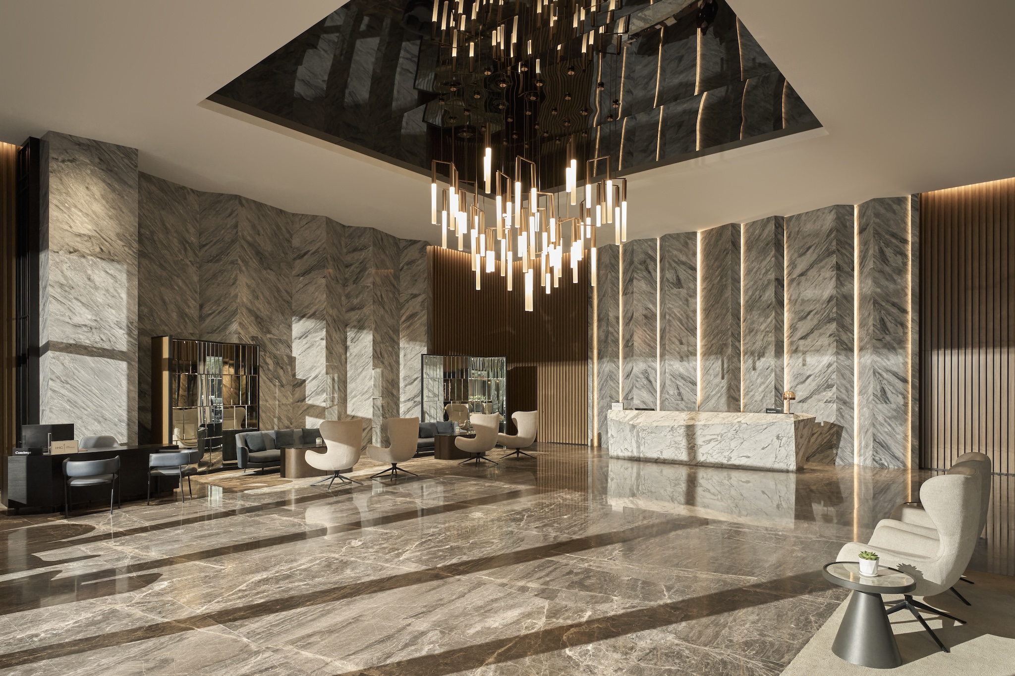 Khách sạn Crowne Plaza DANANG CITY CENTRE, thuộc tập đoàn IHG