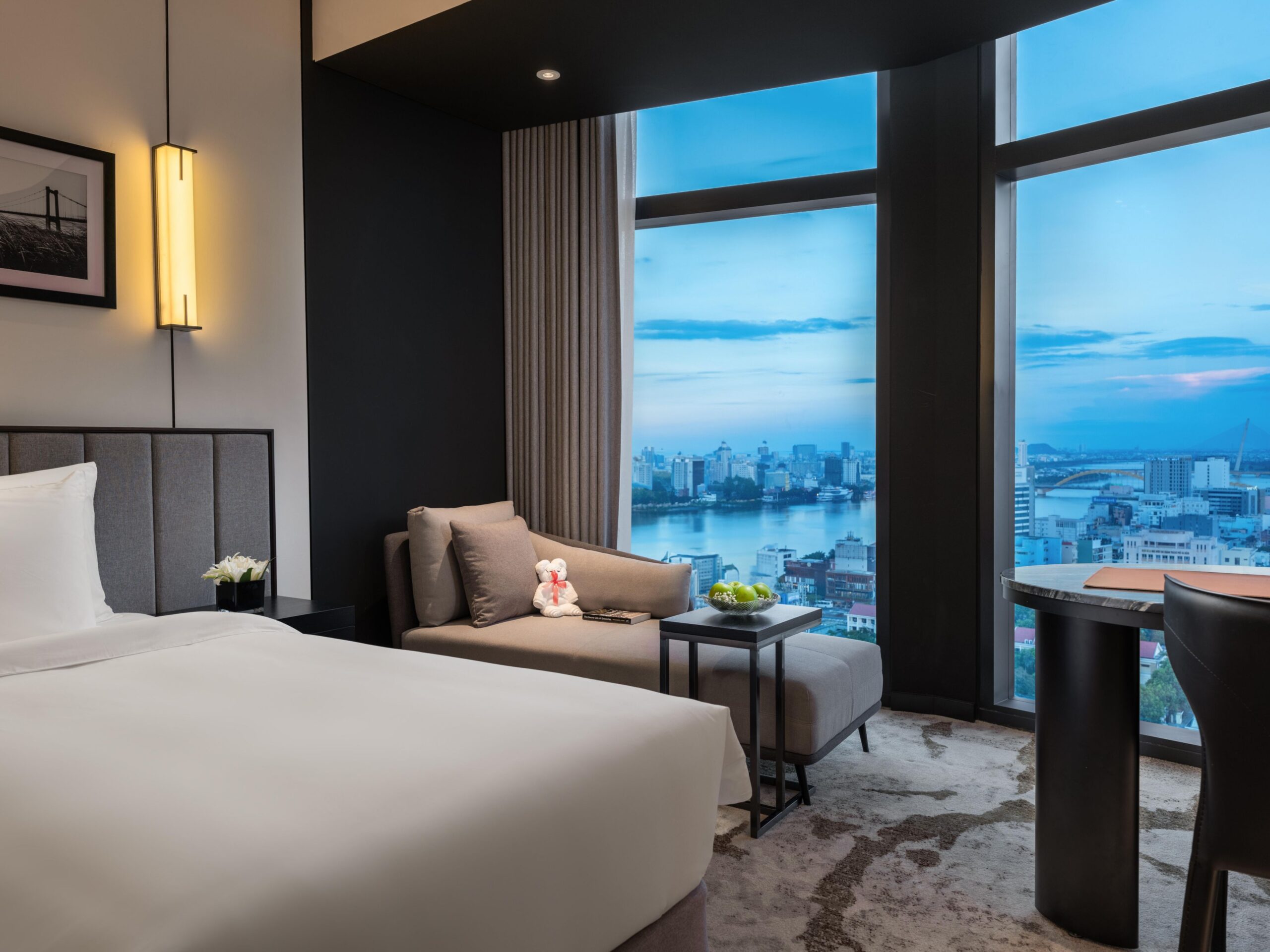 Khách sạn Crowne Plaza DANANG CITY CENTRE, thuộc tập đoàn IHG