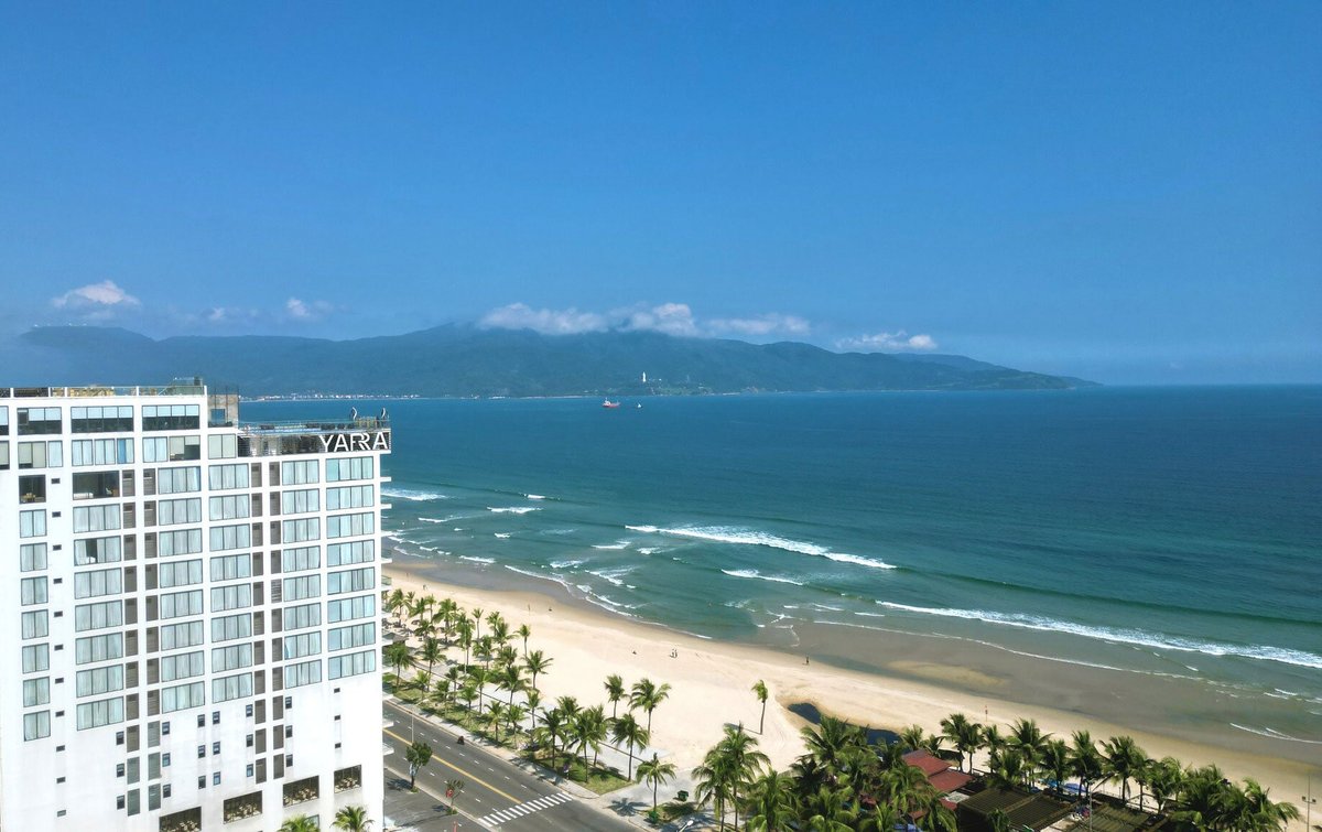 Khách sạn Đà Nẵng có bãi biển riêng