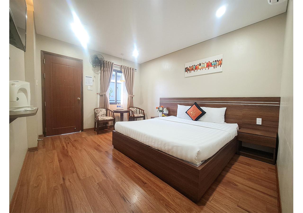 Khách sạn Quán Quân gần sân bay Đà Nẵng