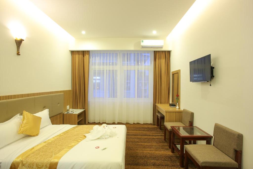 Khách sạn Red Palace điểm lưu trú tiện nghi tại trung tâm