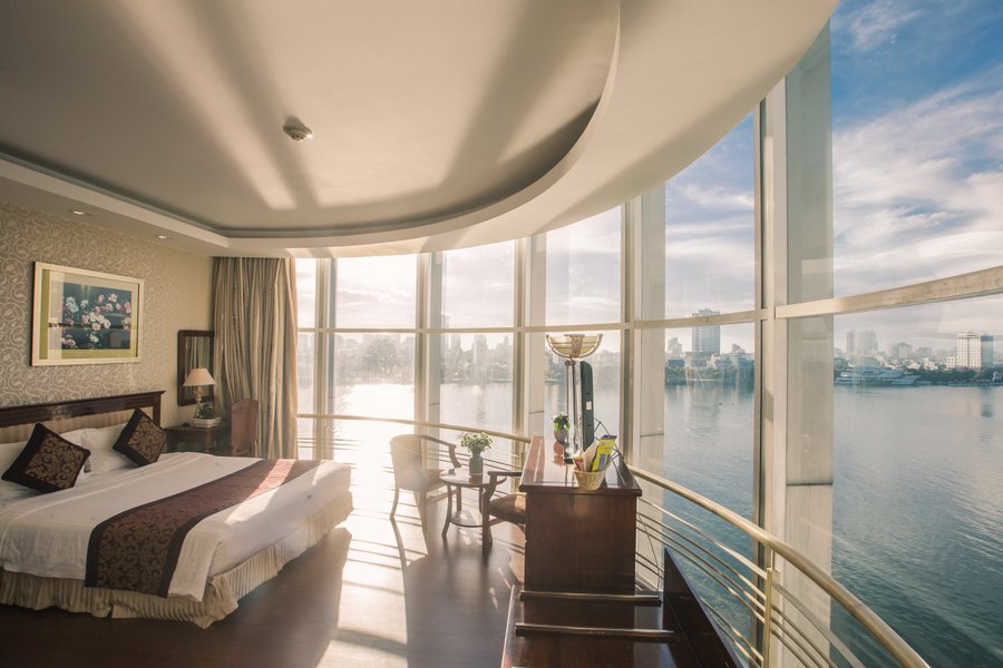 Khách sạn view sông Hàn ngắm Cầu Rồng đẹp