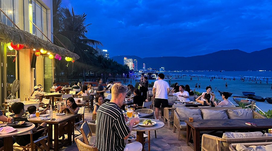 Nhà hàng view biển Đà Nẵng đẹp