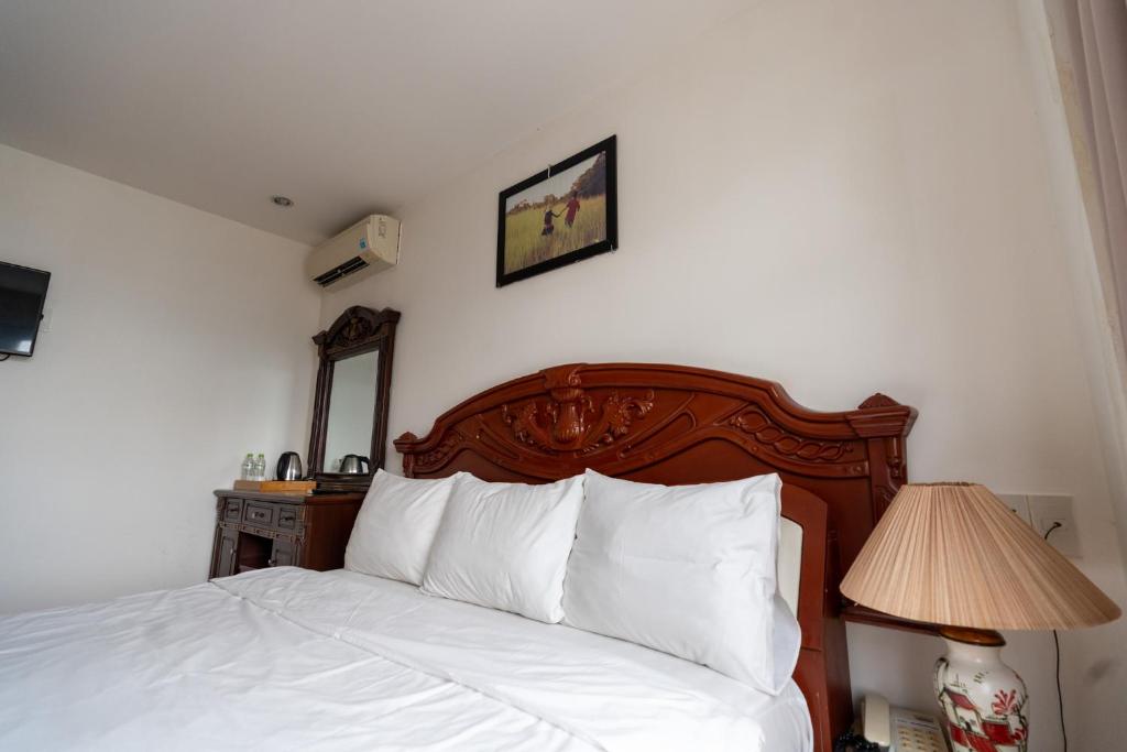Nhat Linh Hotel & Suites Da Nang chi tiết từ vị trí đến phòng nghỉ