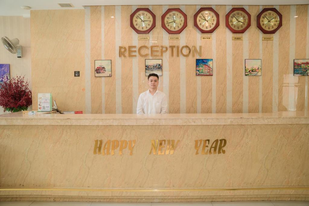 Nhat Linh Hotel & Suites Da Nang chi tiết từ vị trí đến phòng nghỉ