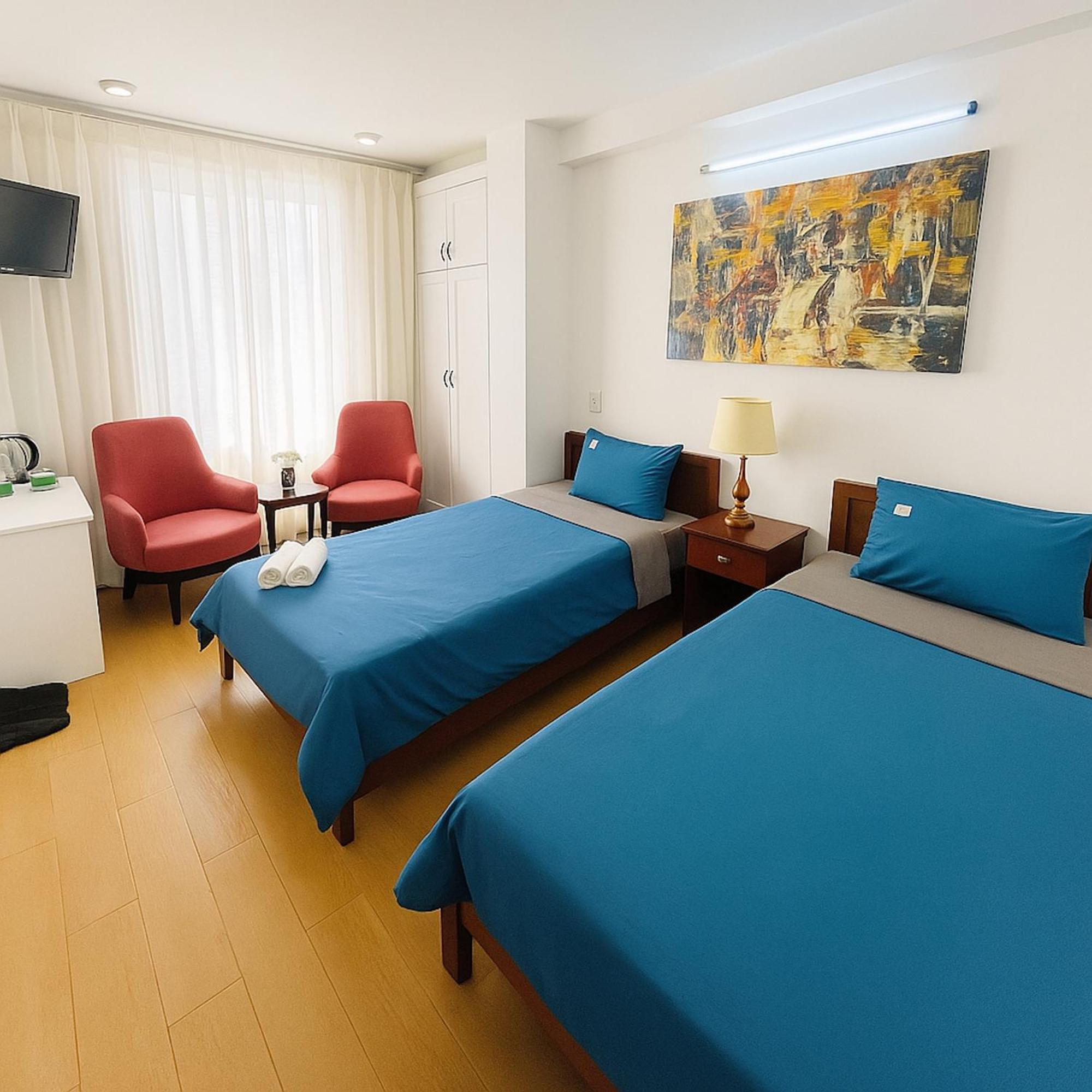 Onestar Riverside Danang review khách sạn trung tâm gần sông Hàn