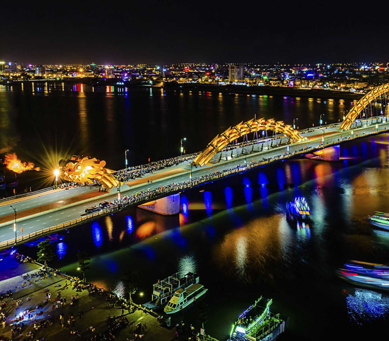 Quán cafe view sông Hàn và Cầu Rồng