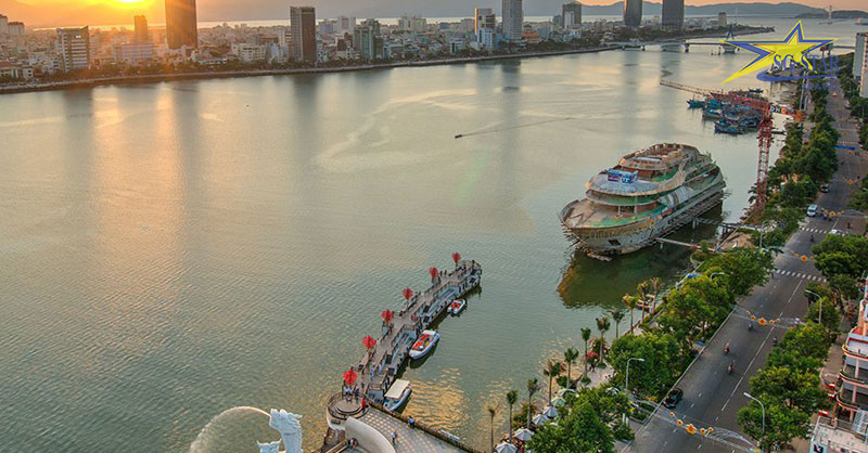 Quán cafe view sông Hàn và Cầu Rồng