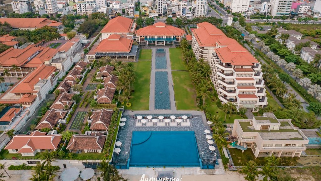Resort Đà Nẵng cho trẻ em có hồ bơi và khu vui chơi