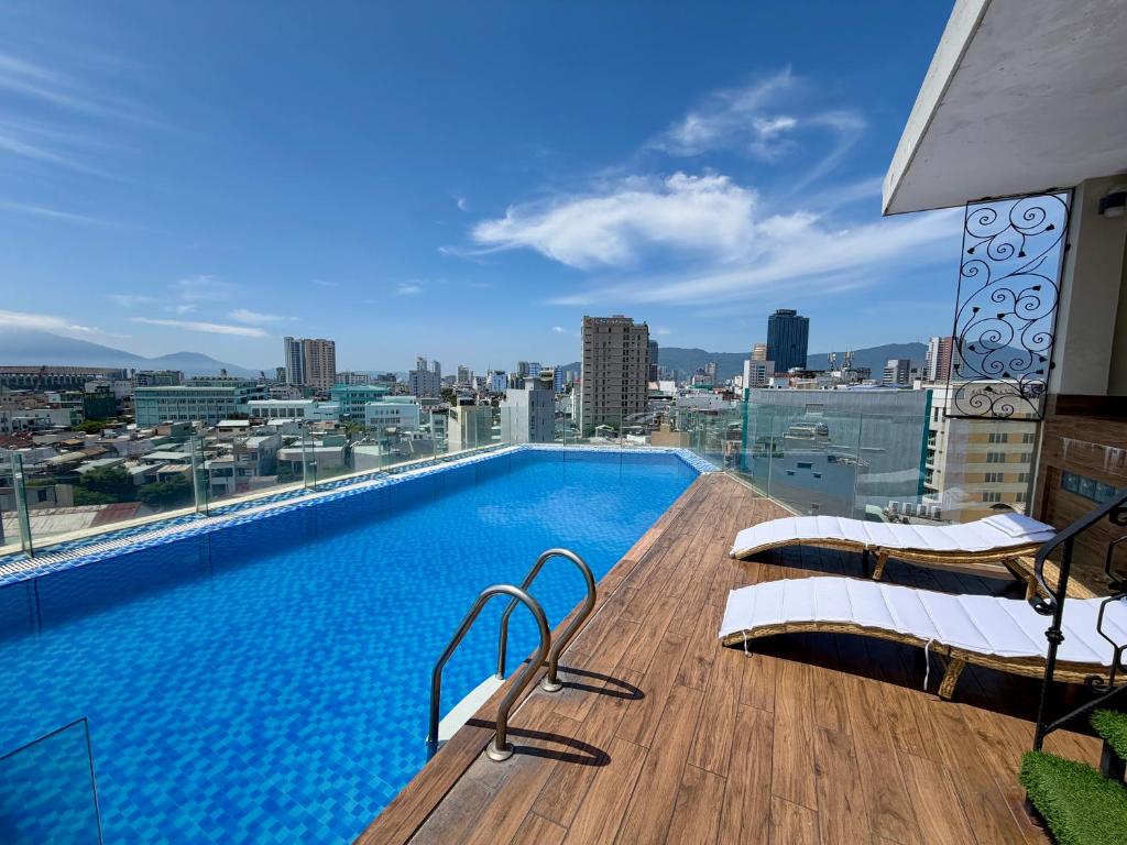 Review Central Hotel and Spa Danang chi tiết từ phòng nghỉ đến dịch vụ