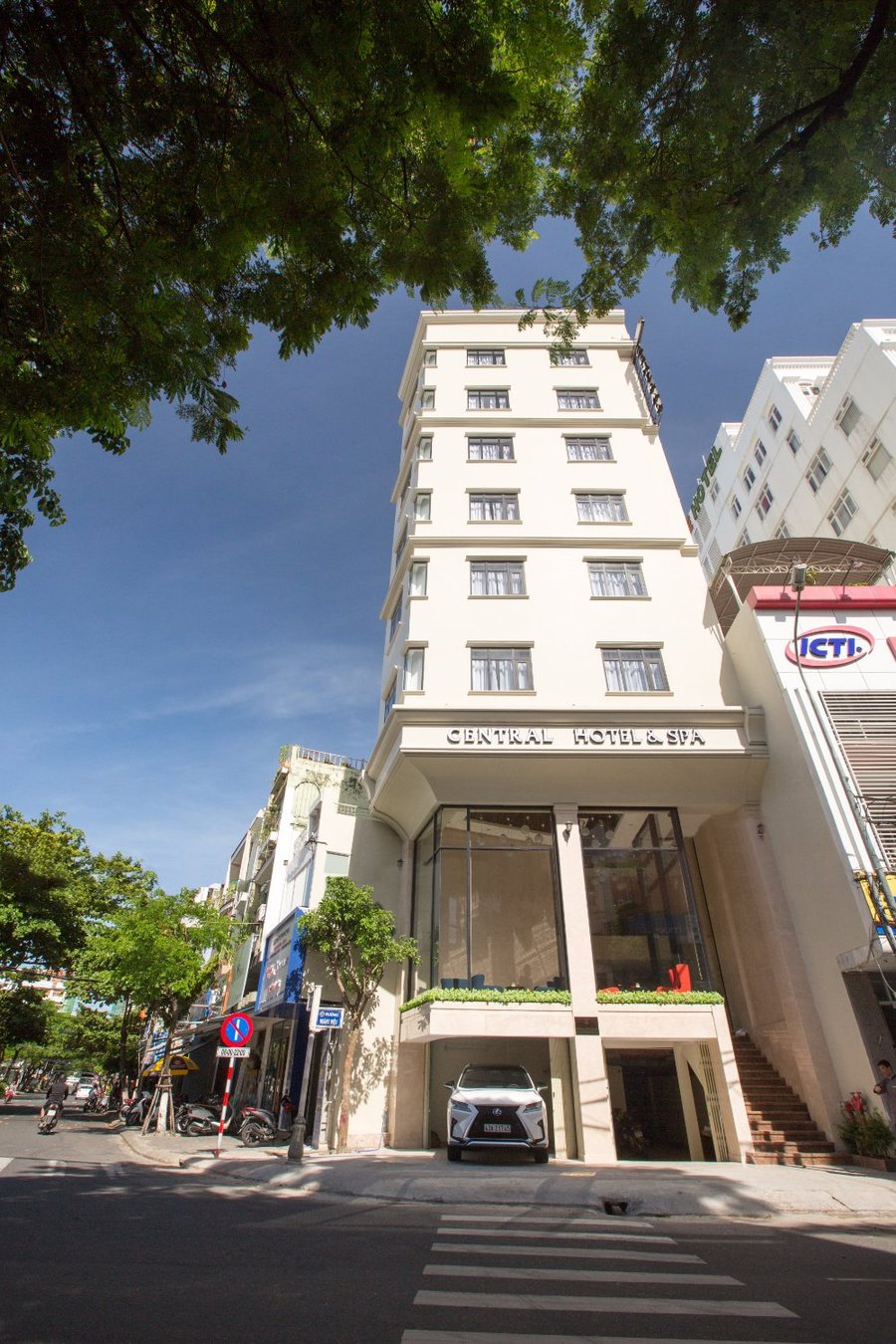 Review Central Hotel and Spa Danang chi tiết từ phòng nghỉ đến dịch vụ