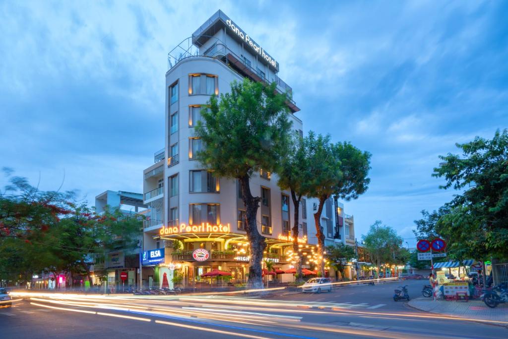 Review Dana Pearl Hotel Đà Nẵng chi tiết từ vị trí đến phòng nghỉ