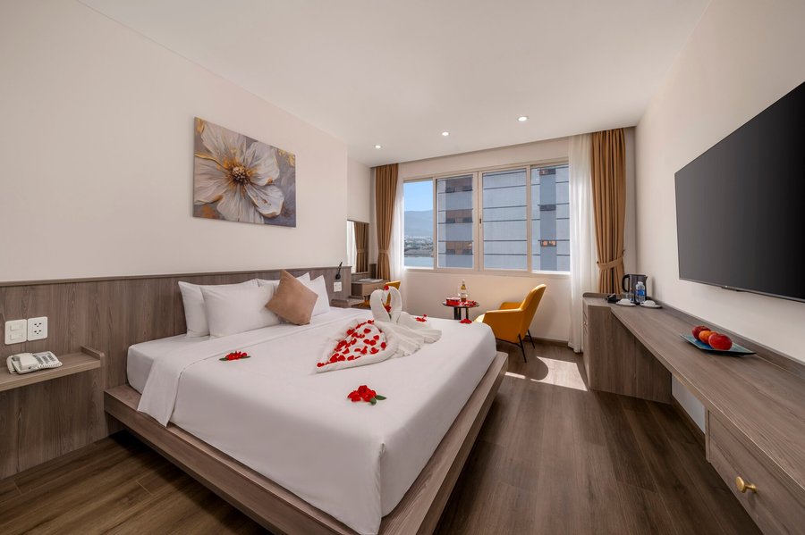 Review Danang Petro Hotel chi tiết từ vị trí đến dịch vụ