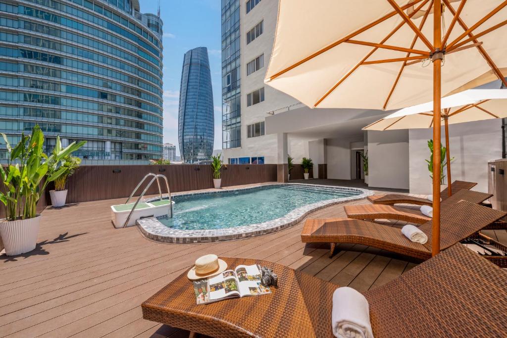 Review Danang Petro Hotel chi tiết từ vị trí đến dịch vụ