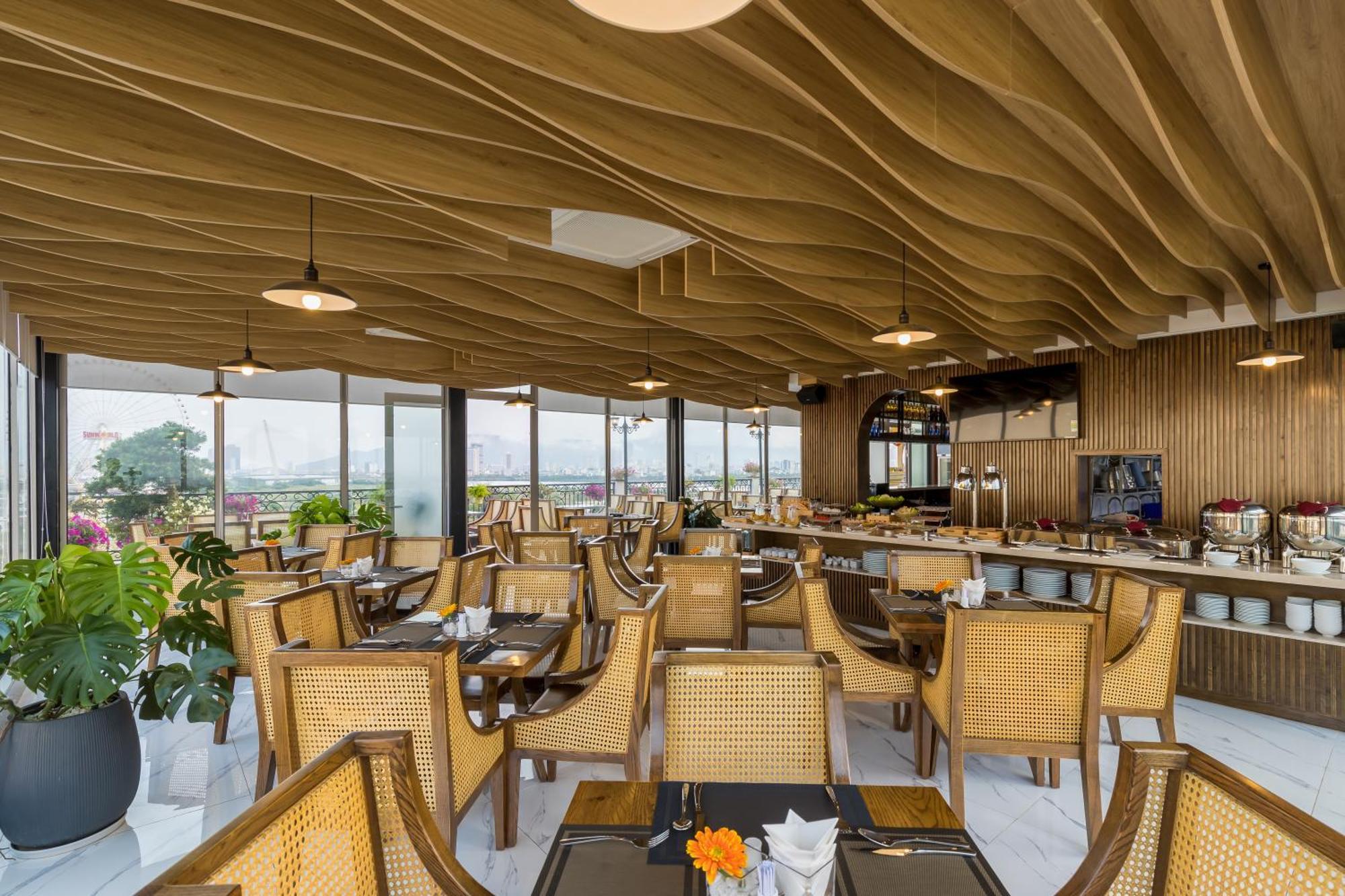 Review Florence Hotel gần Lotte Mart và Asia Park Đà Nẵng