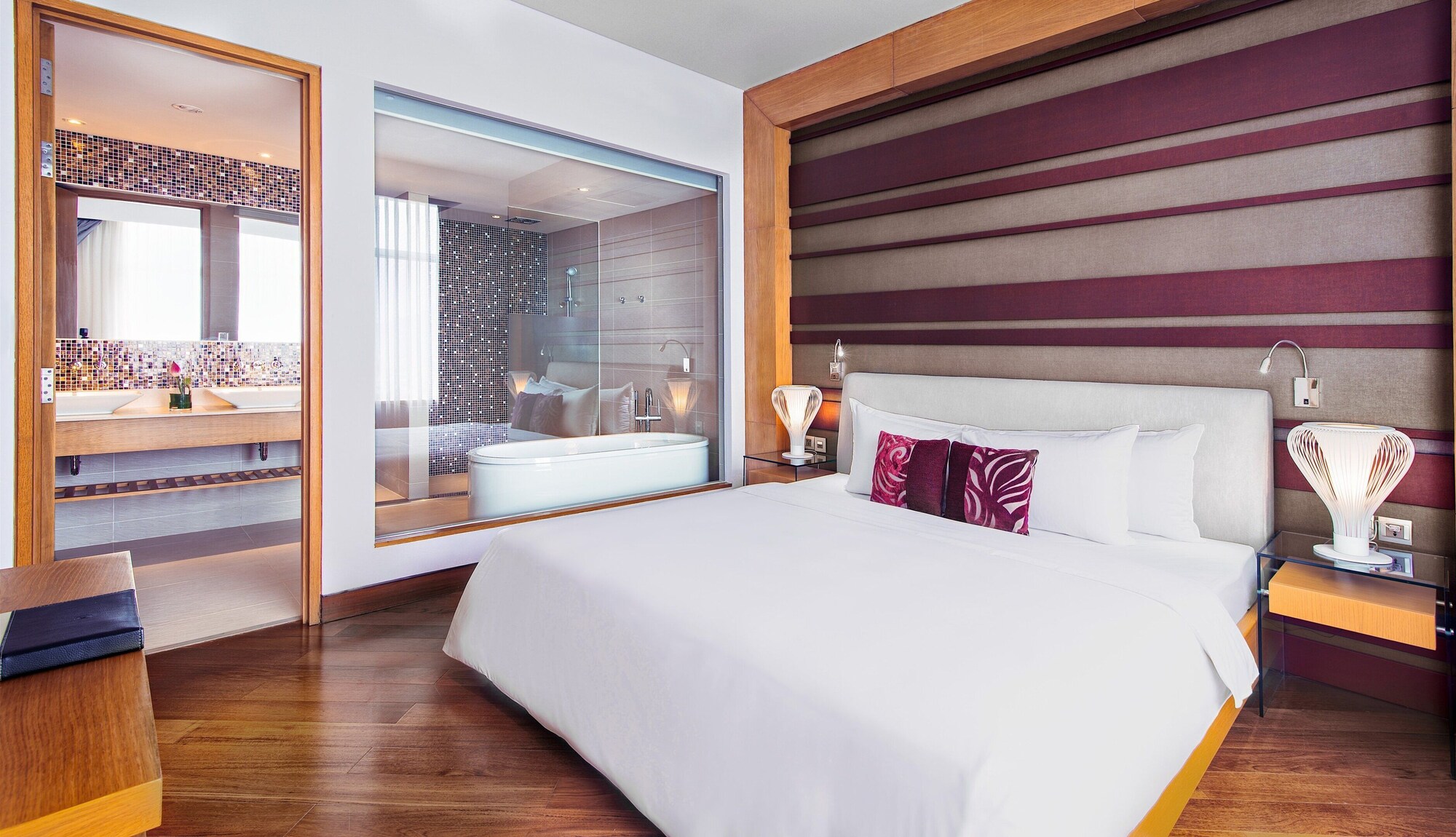 Review Grand Mercure Đà Nẵng chi tiết từ phòng nghỉ đến dịch vụ