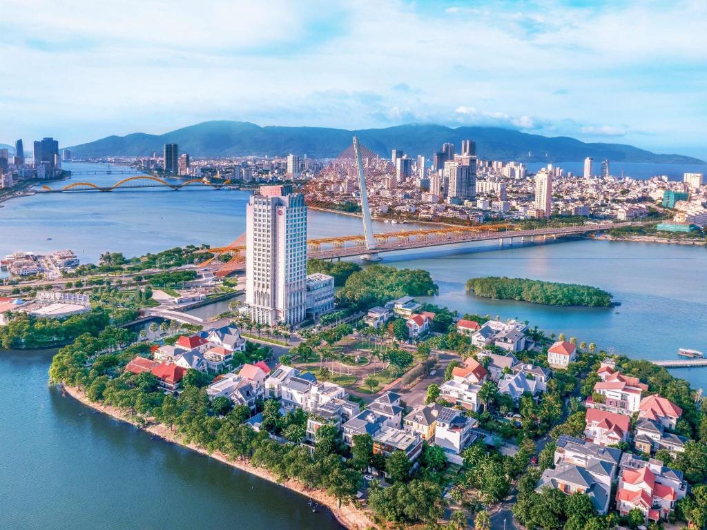Review Grand Mercure Đà Nẵng chi tiết từ phòng nghỉ đến dịch vụ