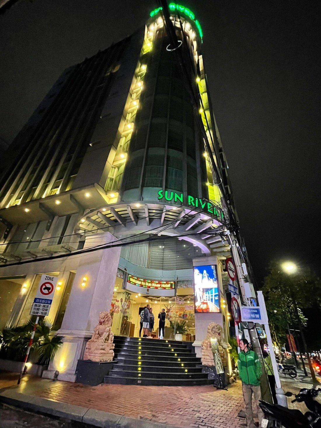 Review Khách sạn Sun River Đà Nẵng chi tiết